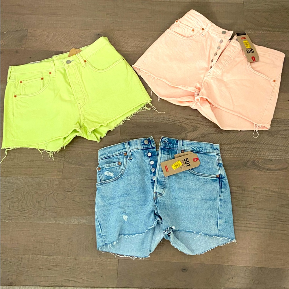 🚫SOLD 🚫 Levi 501 shorts!